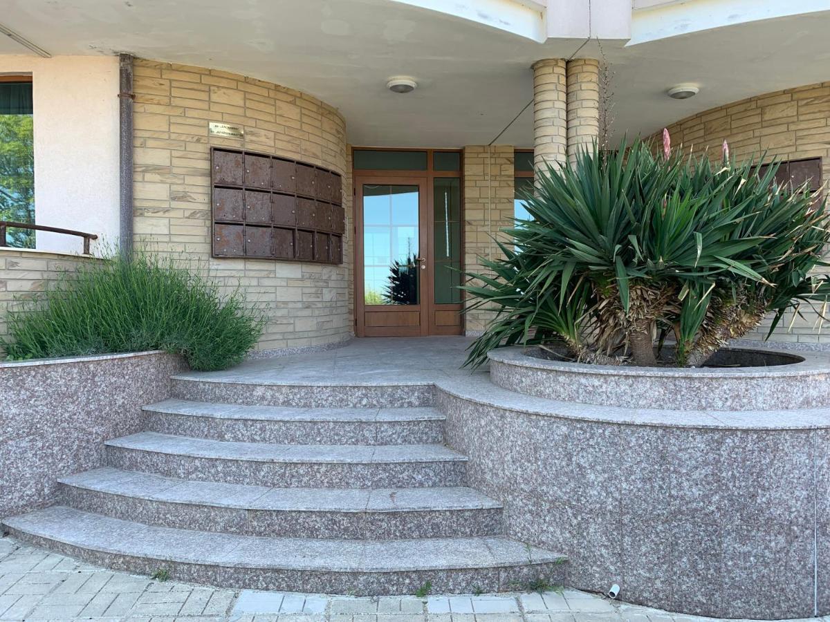 Magic Sea View Apartment Tsarevo Bagian luar foto